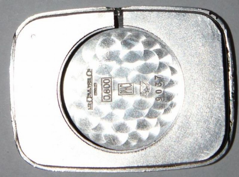 Rear lid inside
